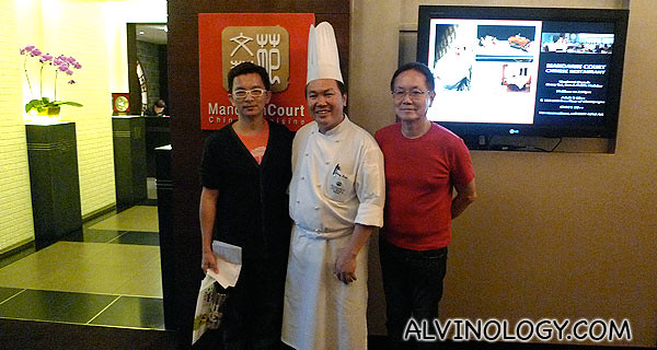 Food trail hosts, Xiao Peng and Ah Lun with the head chef at Mandarin Court