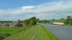 Leeds and Liverpool Canal, Gargrave by Tim Green aka atoach