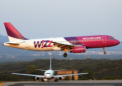 Wizz Air A320-233 HA-LPF GRO 22/07/2006