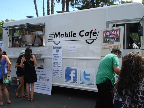 Mobile Cafe Food Truck by santa barbarian
