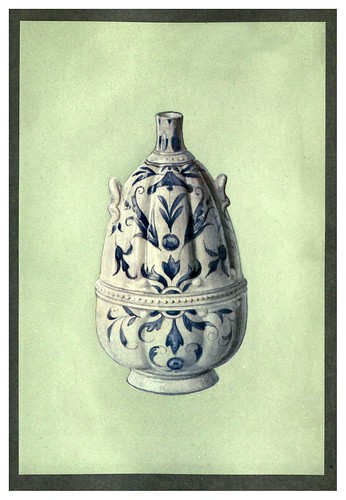 007-Botella, porcelana de Medici realiza en Florencia hacia 1580-A book of porcelain…1910-William Gibs