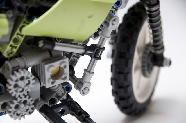 TT1000G (Lego): protector del motor
