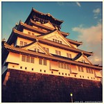 夕日を浴びた大阪城 (Osaka Castle at Sunset)