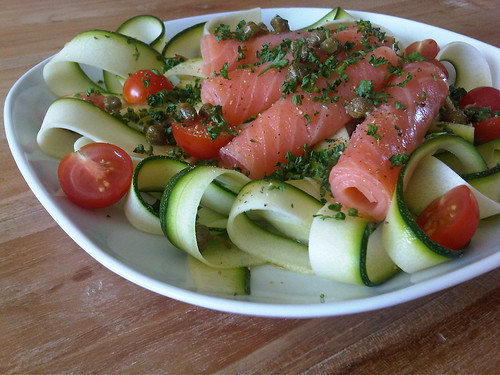 Smoked salmon zucchini salad
