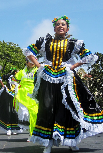 Cinco de Mayo Celebration: Folkloria Dancers
