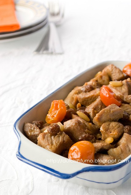 Bocconcini di maiale con Uvetta, Pinoli e Pomodorini-Pork Stew with Raisins, Pine Nuts and Cherry Tomatoes