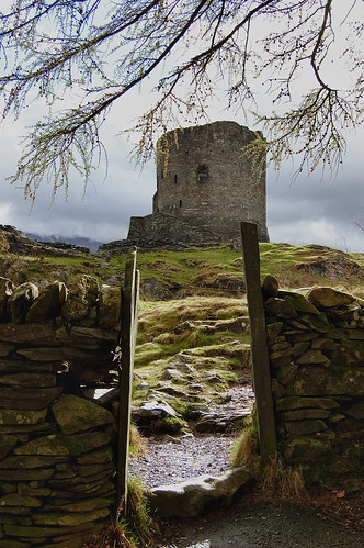 Path to Dolbadarn Castle