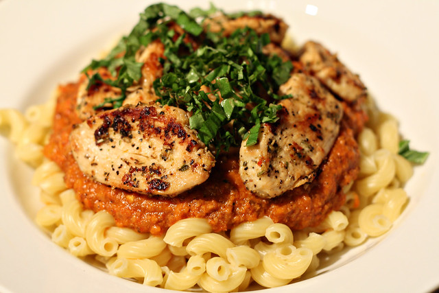 005 Roasted bell pepper sauce with Chicken over pasta