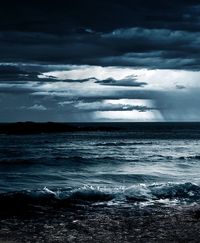 フリー写真素材|自然・風景|海|海岸|暗雲|