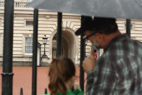 Buckingham Palace.  in the rain.