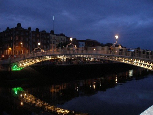 Dublin by night. 