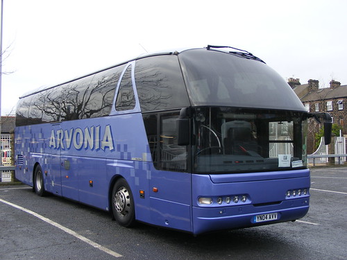 Arvonia of Caernarfon YN04AVV Neoplan Starliner