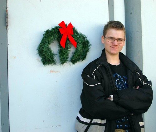 2010-11-28--NSLT with Mopar wreath