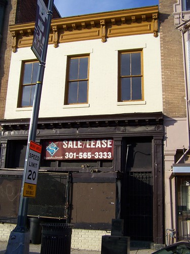 Vacant building allegedly for lease, 406 H Street NE