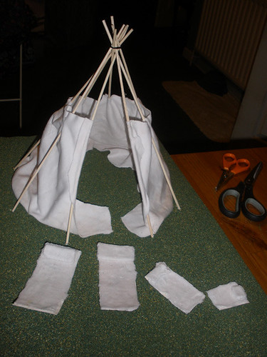 Tipi project - the lining and beds