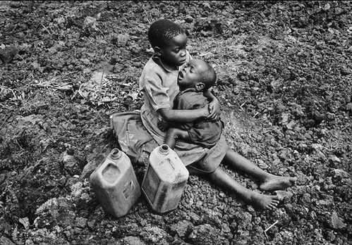 Rwanda Exodus, by Tom Stoddart