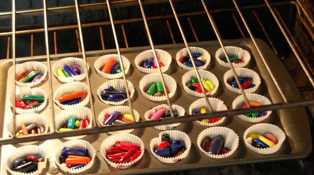 melted crayons in oven (love the color!)