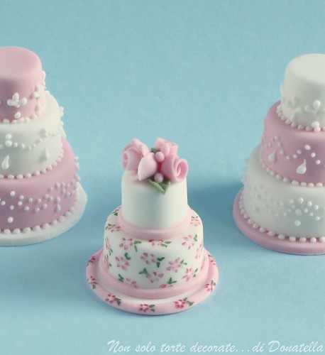 Miniature wedding cakesagain a photo on Flickriver