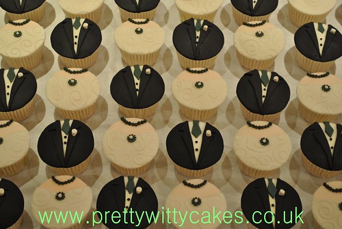 Bride and Groom black and white wedding cupcakes