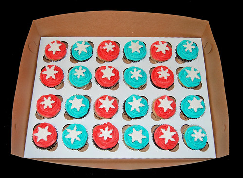 Red and Aqua Snowflake topped holiday cupcakes