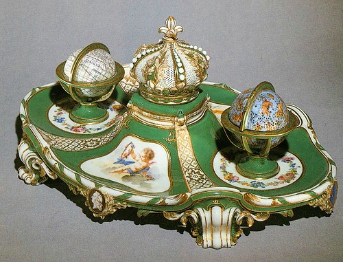 018- Set de escritura 1758-Porcelana de Sèvres-Web Gallery of Art- Wallace Collection, London