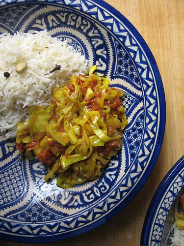 curried cabbage and tomatoes