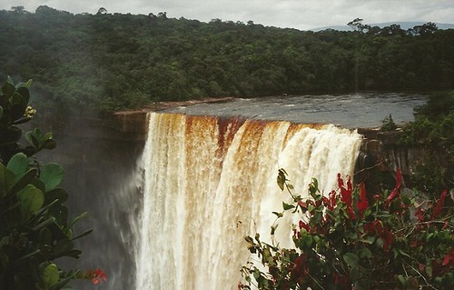 Majestic Kaietur falls (Guyana 2001)