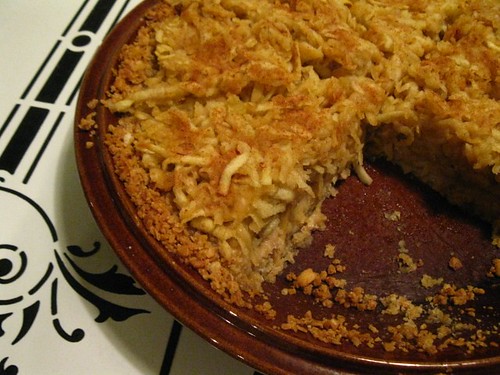 Apple Pie with Granola Crust