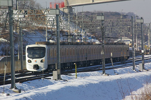 Incheon metro 1000series in Gyeyang sta,Gyeyang-gu,Incheon,S.Korea /Jan 10,2011