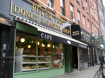 peter_pan_bakery_greenpoint_brooklyn lost new york city
