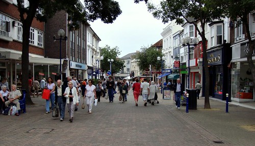 Eastbourne (UK) town center (by: Kevin Smith, creative commons license)