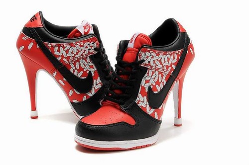 Womens-Nike-Dunk-SB-Low-Black-Red-Heels