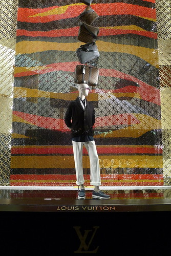 Vitrines Louis Vuitton Champs-Elysées - Paris, janvier 2011