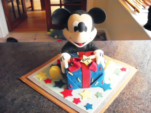 Mickey Mouse Cake VNF 1917 1161 please wait