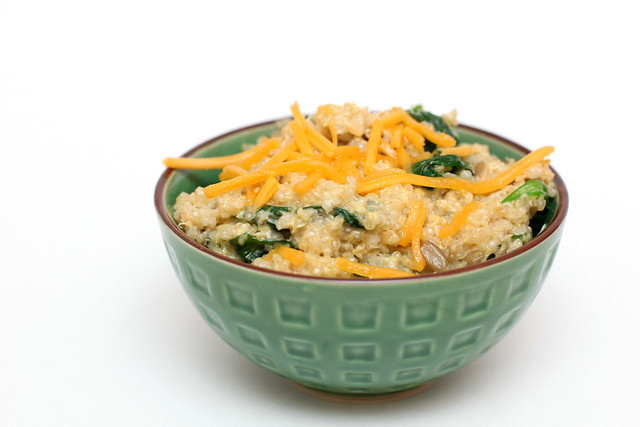 Quinoa "mac and cheese" with spinach