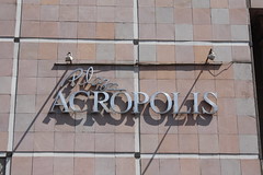 "Plaza Acropolis" sign