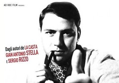 L'autobiografia non autorizzata di Silvio Berlusconi canta 'Silvio forever'