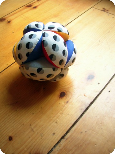 amish puzzle ball