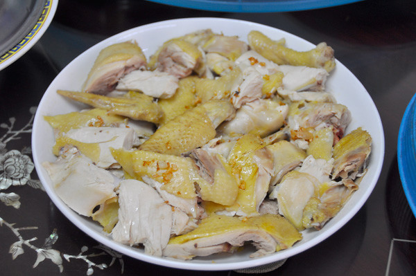 Pak Gai (white chicken)