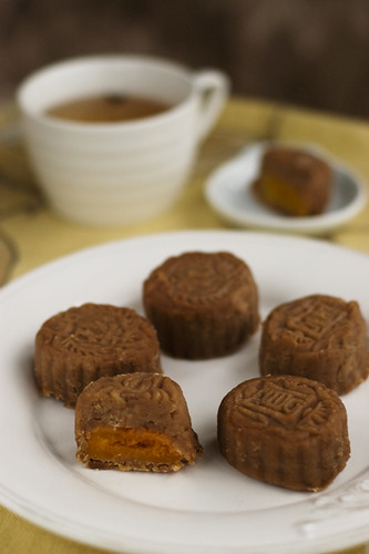 Chestnut and Apricot Mooncake (filling)