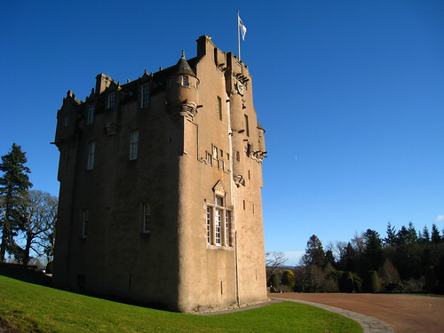 Waiting for spring at Crathes Castle