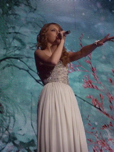 Taylor Swift 21 - Live in Paris - 2011