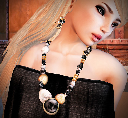 Indy&Co Suha Stones Noir Necklace & Earrings