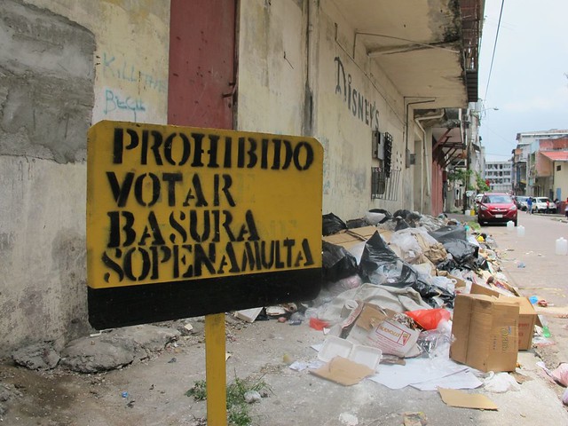 "Prohibido votar basura"
