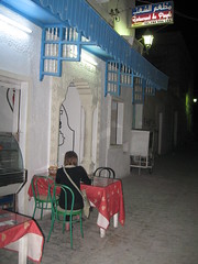 2011-01-tunesie-113-sousse-diner-restaurantdu peuple
