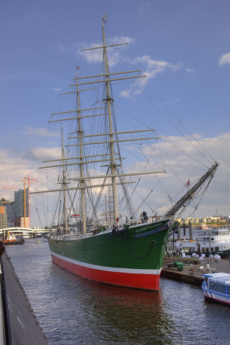 Hamburg_Ship