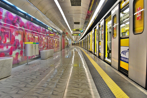 Linea 1 metropolitana di Napoli - Stazione Università 