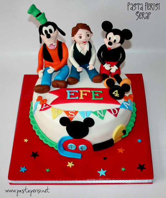 Mickey mouse cake-Efe