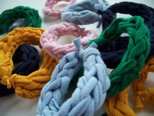 finger knit bracelets