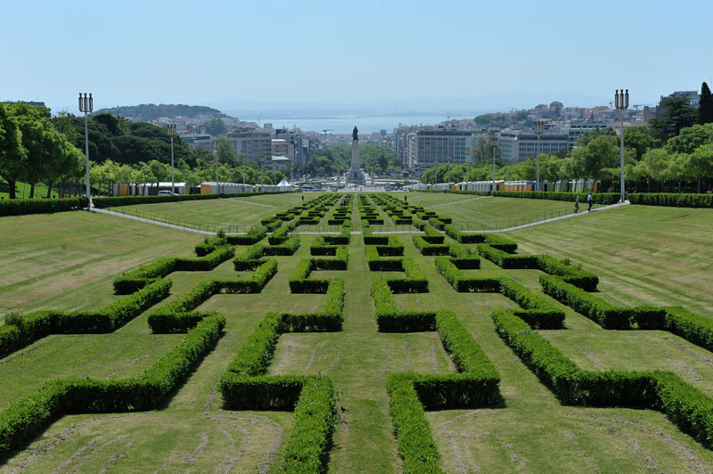 Blog240411-Lisbon-April2011-014-NEF